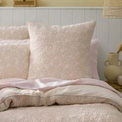 Daisy Quilt Cover -Dream Home Art 21862201 P