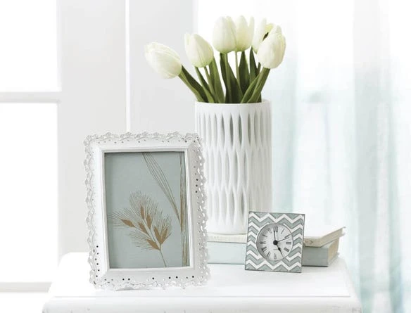 Regency Cut Out Frame - White 3 Regency Cut Out Frame - White