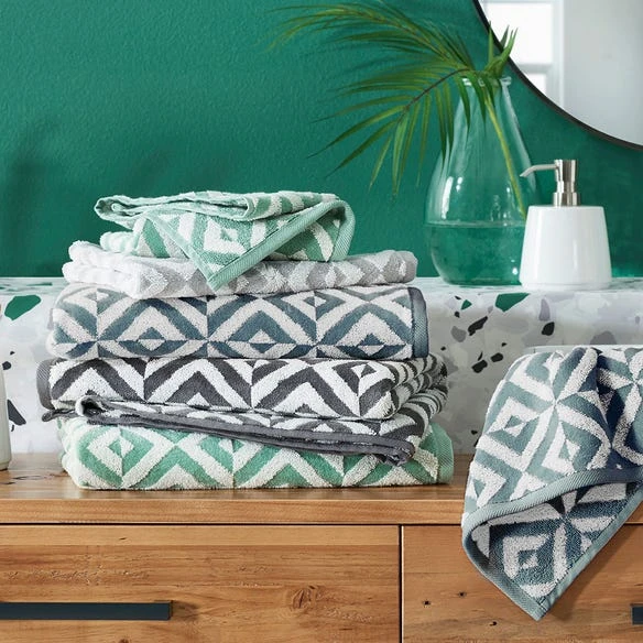 Hampton Towel - Charcoal Ivory 7 Hampton Towel - Charcoal Ivory - Image 5