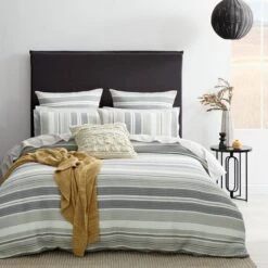 Somers Quilt Cover 11 Somers Quilt Cover -Dream Home Art 22037501 p 1