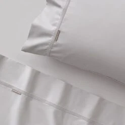 Honour 550 TC Cotton Sateen Sheet Set - Silver -Dream Home Art CH S23 Honour Silver SS Detail SI 7