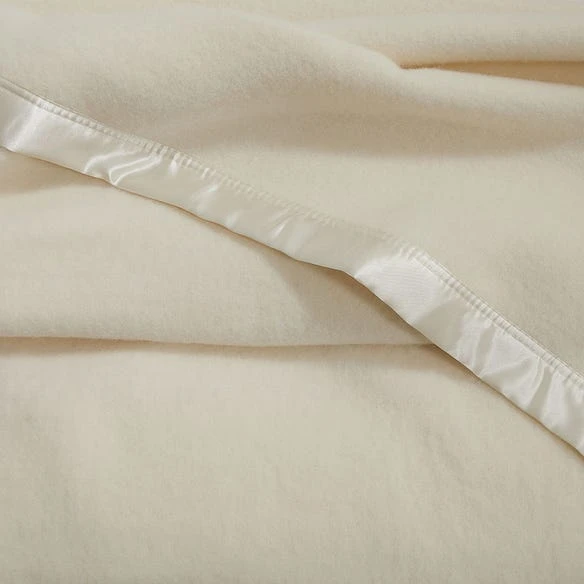 Cooper Woollen Blanket - Natural White 5 Cooper Woollen Blanket - Natural White - Image 3