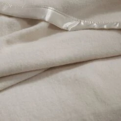 Cooper Woollen Blanket - Stone -Dream Home Art M F COOPER Stone Detail 1 4