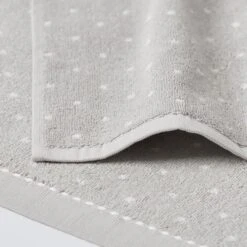 Dorothy Towel - Silver 8 Dorothy Towel - Silver -Dream Home Art M F Dorothy Dot Towels Silver 176618 Detail
