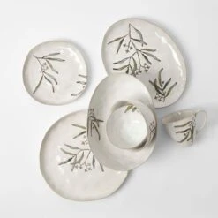 Eucalypt Round Serving Platter -Dream Home Art M F Eucalypt Dining W20 20947301 6