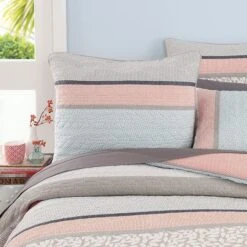 Makoto Quilt Cover -Dream Home Art M F Makoto Euro 6