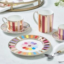Carnival Stripe Dining -Dream Home Art M F Miss Carnival Stripe Dining 204518 R cb