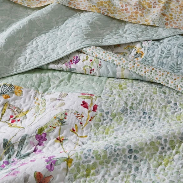 Polly Bedspread 3 Polly Bedspread