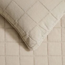 Reid Coverlet - Oatmeal -Dream Home Art M F Reid Oatmeal Coverlet Detail 2