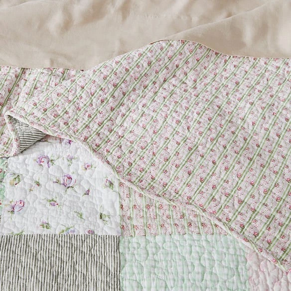 Romance Bedspread 4 Romance Bedspread - Image 2